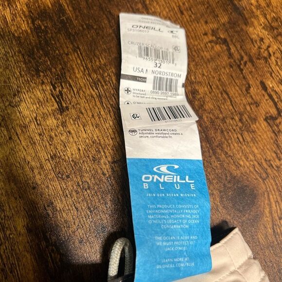 O'Neill  Mens 18”  Tropical Print Boardshorts, Quick Dry in Blue. 32” Waist. NWT - Picture 12 of 16